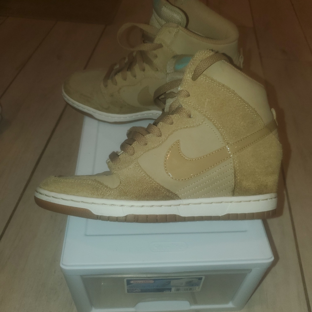 Women shoes